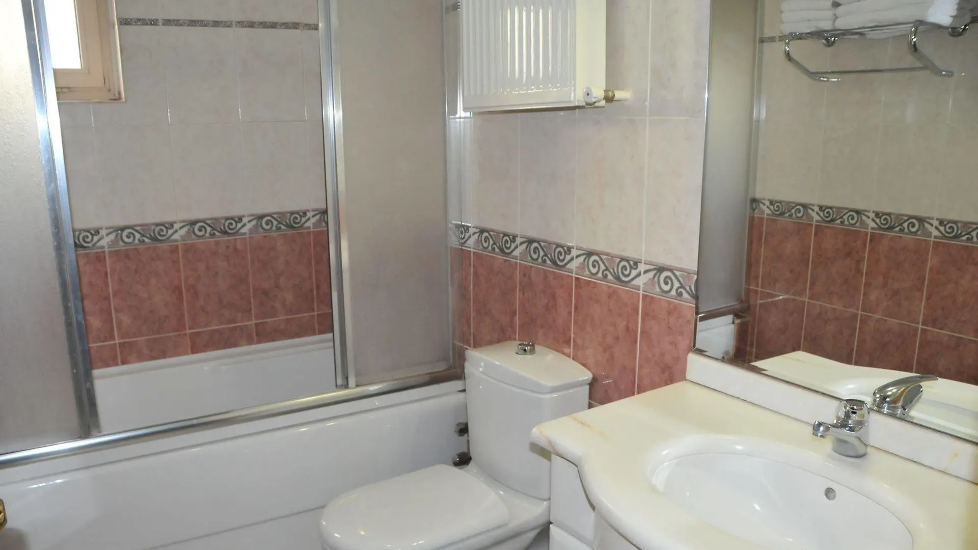 Ozilhan Hotel Ankara 2*,